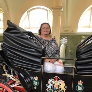 Meet your Posher, Deborah